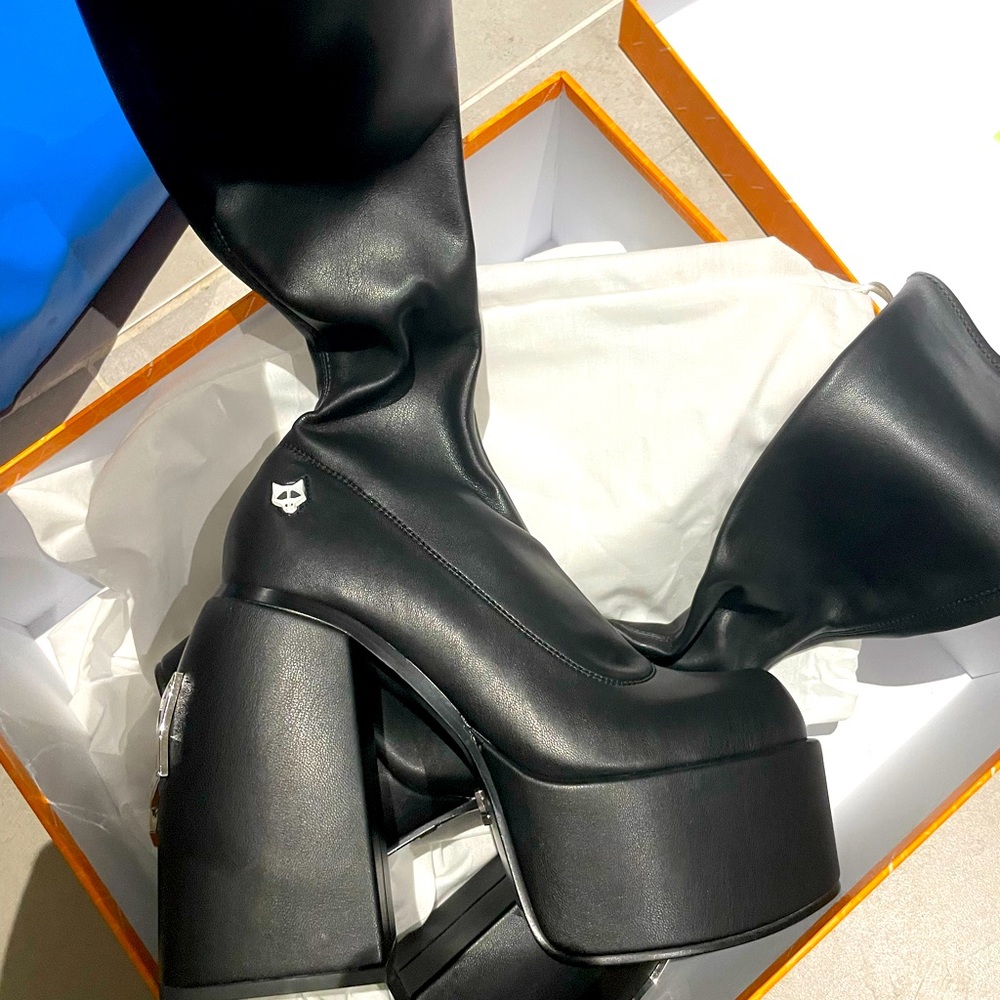 Naked Wolfe Spice Black Stretch boots (size 6)- Excellent condition!